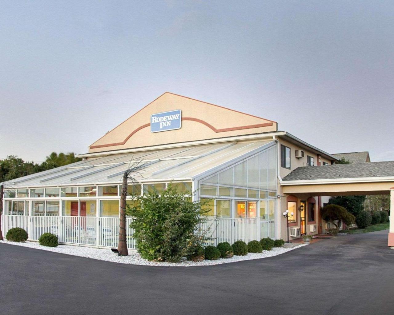 Rodeway - Cincinnati South Inn 2*